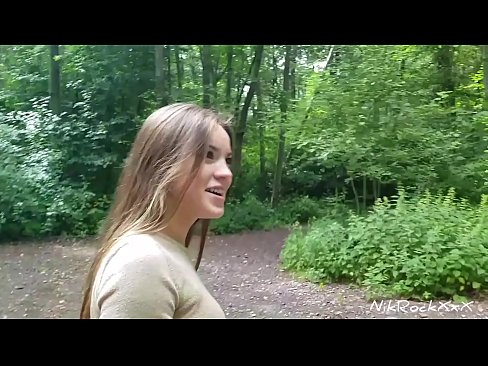 ❤️ Na ba da shawara ga Evelina cewa mu yi fuck a wurin jama'a! Tace eh. Sai na bata ta a jaki na cusa mata baki. Sai taji haushin kanta. Ingantacciyar batsa